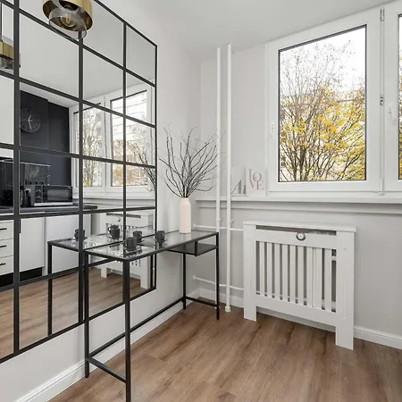 Beautiful Apartment For 4 People By Noclegi Renters Wroclaw Exterior photo